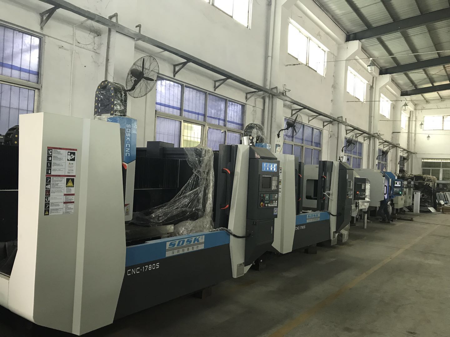 CNC加工中心、雕銑機(jī)和精雕機(jī)三者的區(qū)別有那些